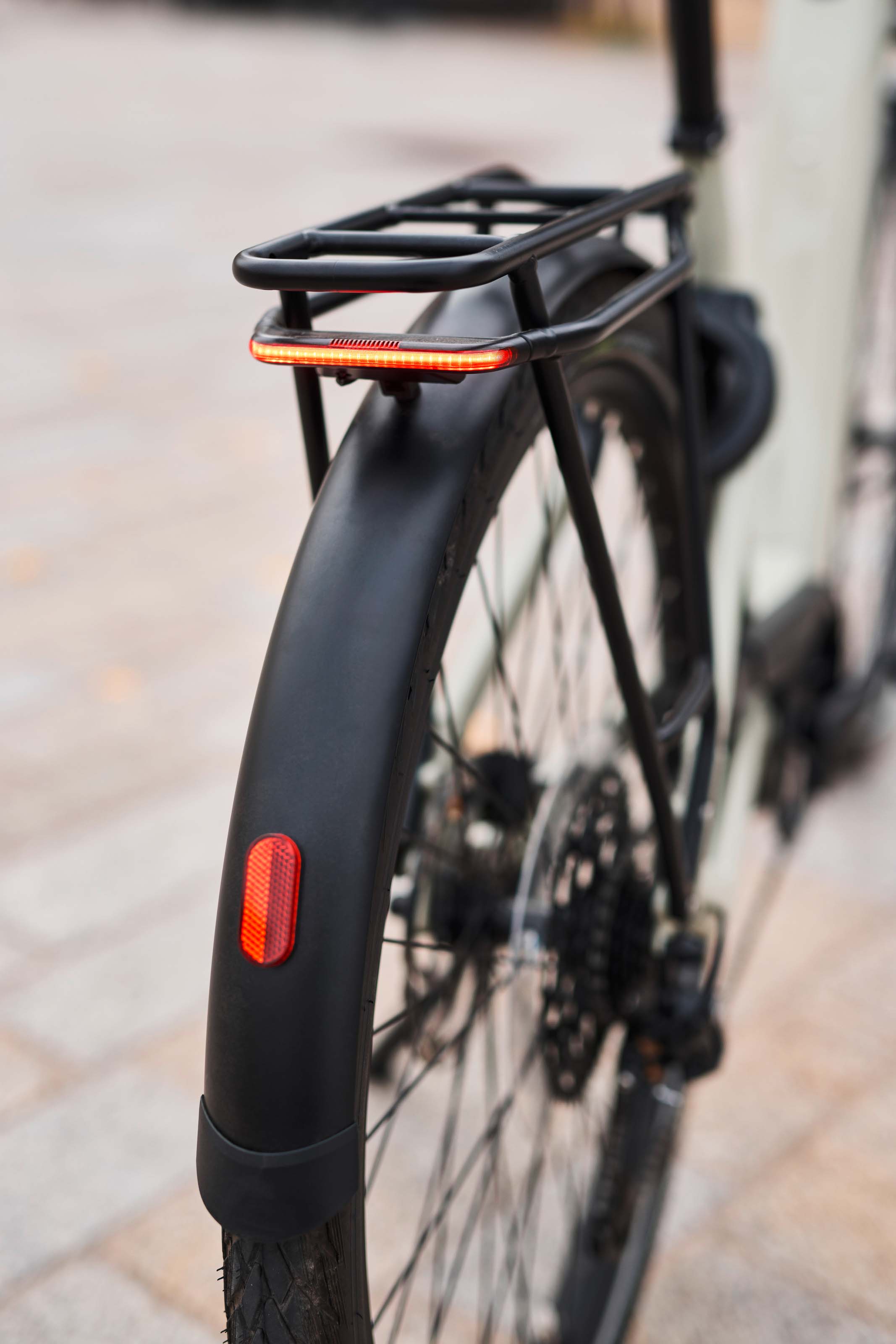 Pegasus Strong EVO 10 Lite grau | 800WH | E-Bike Damen Trekking | 2026 | Kettenschaltung