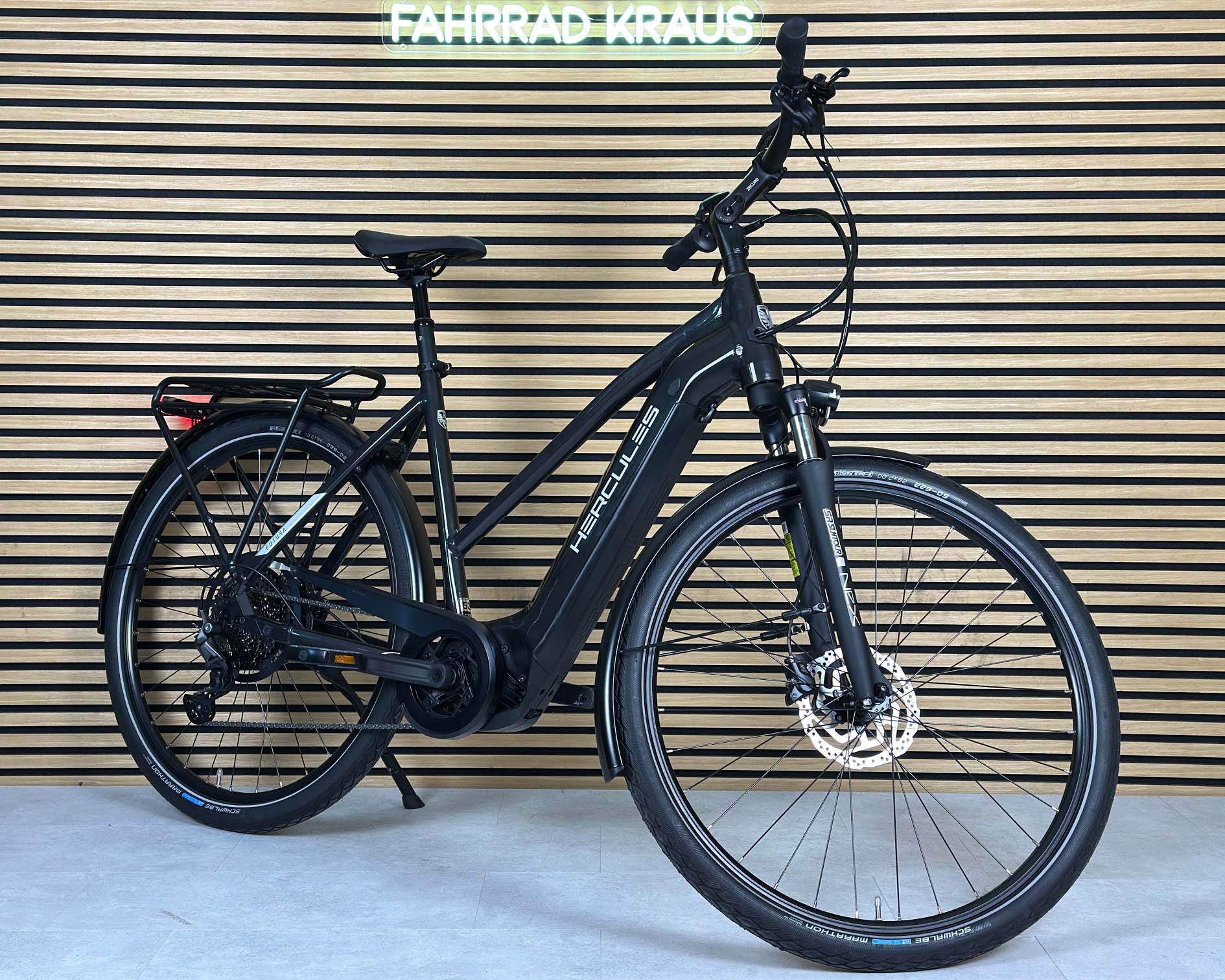 Hercules Futura I-10 schwarz | 625WH | E-Bike Damen Trekking | 2025 | Kettenschaltung