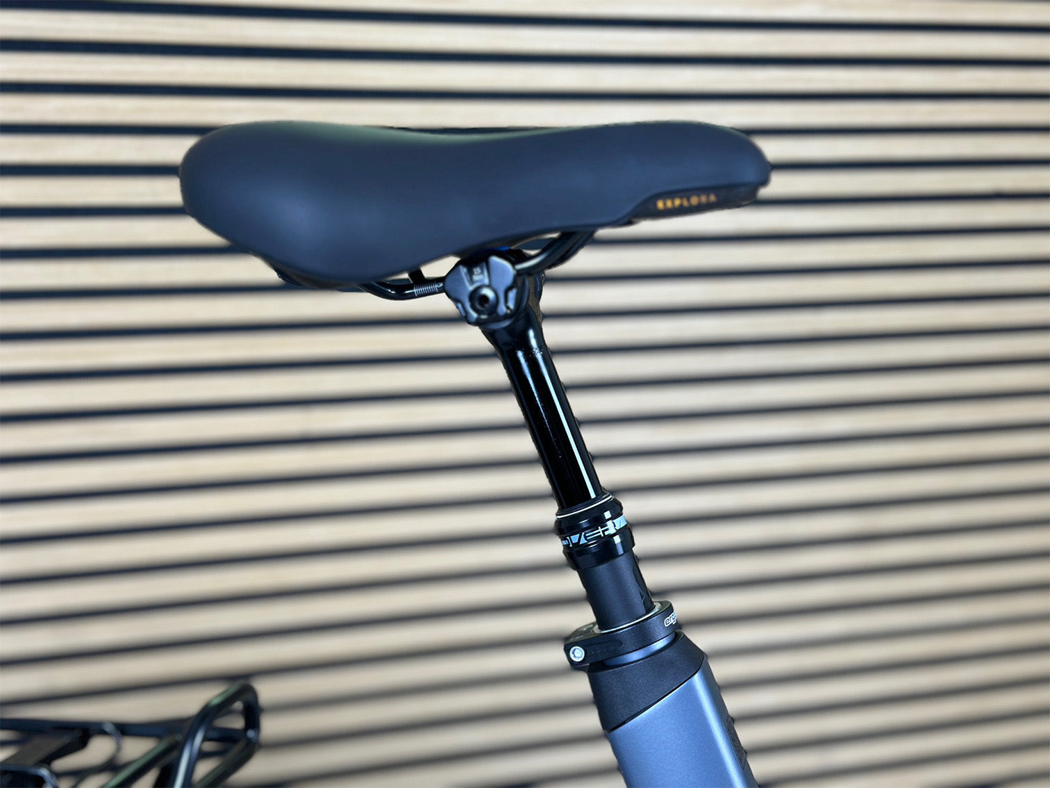 Velo de Ville FEB 990 grau | 800WH | E-Bike Damen Trekking | 2025 | Enviolo