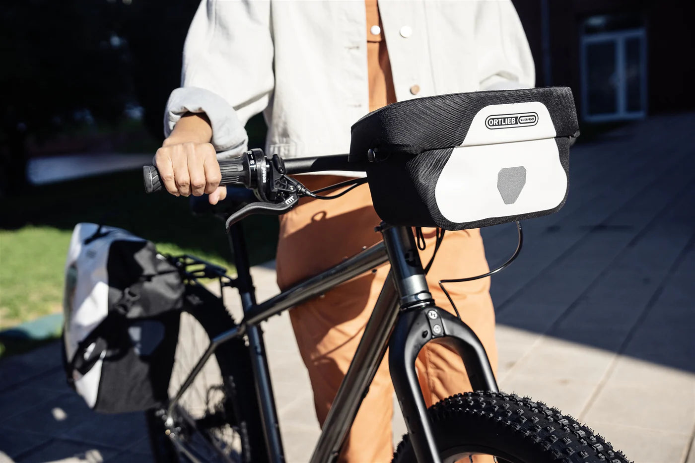 Ortlieb Lenkertasche Ultimate 5 L weiß-schwarz
