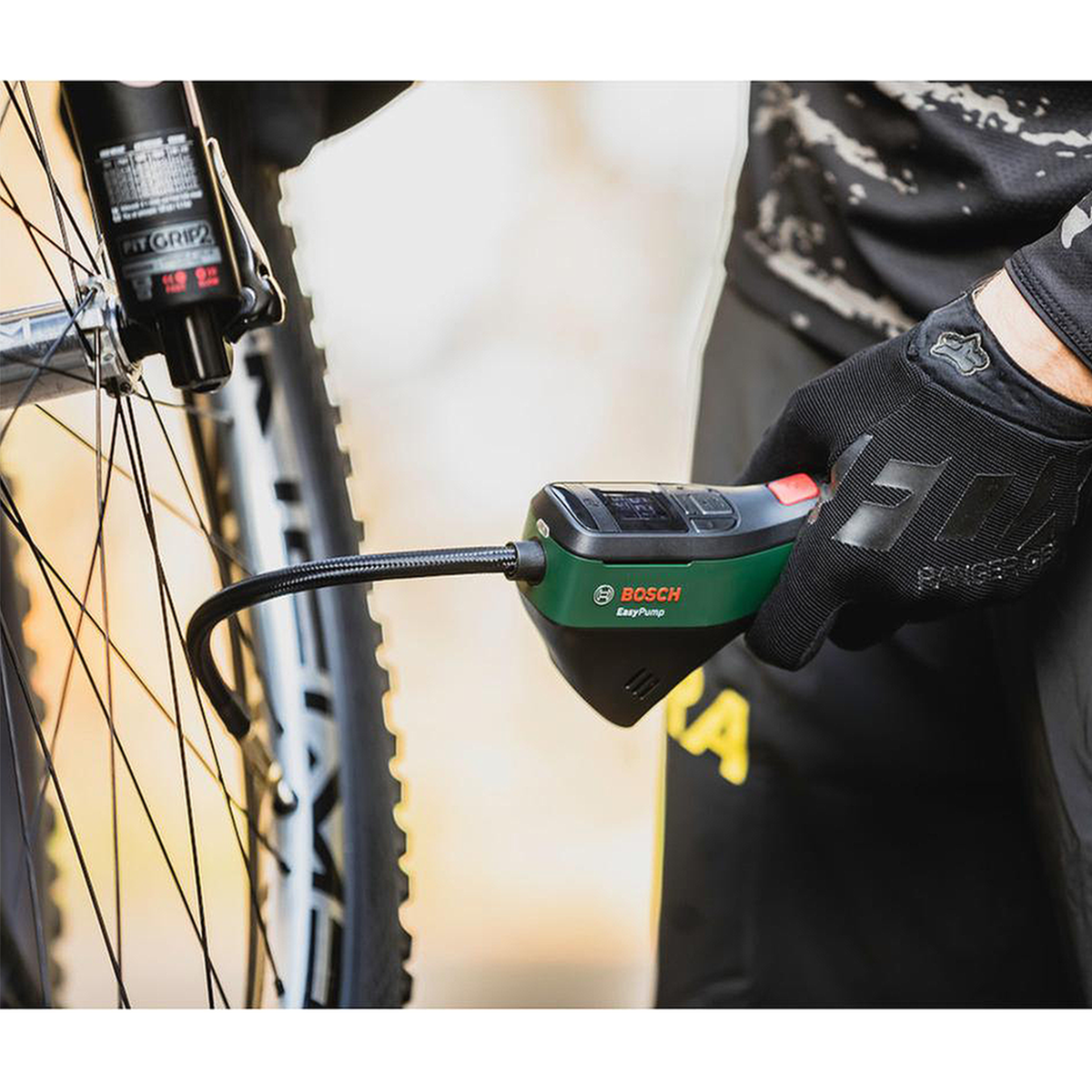 Bosch Akku-Druckluftpumpe Easy Pump bis max 10.3 Bar