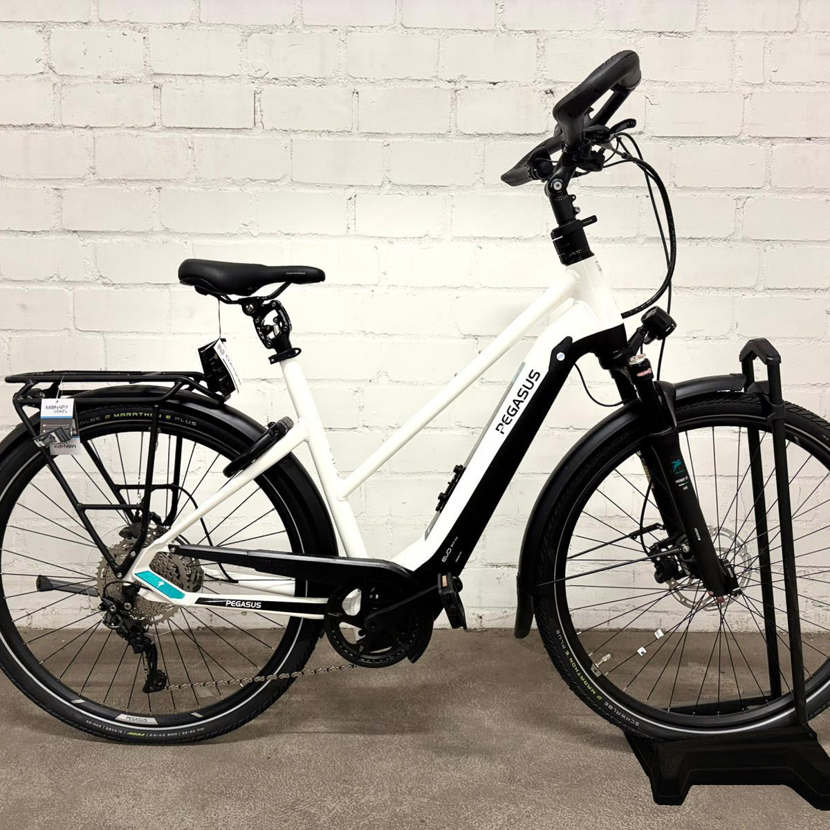 pegasus fahrrad damen weiss Premio EVO 10 Lite COMFORT weiß | 500WH Select Phone Model:Samsung S21 FE Salzburgerland, een waar downhill color::silver