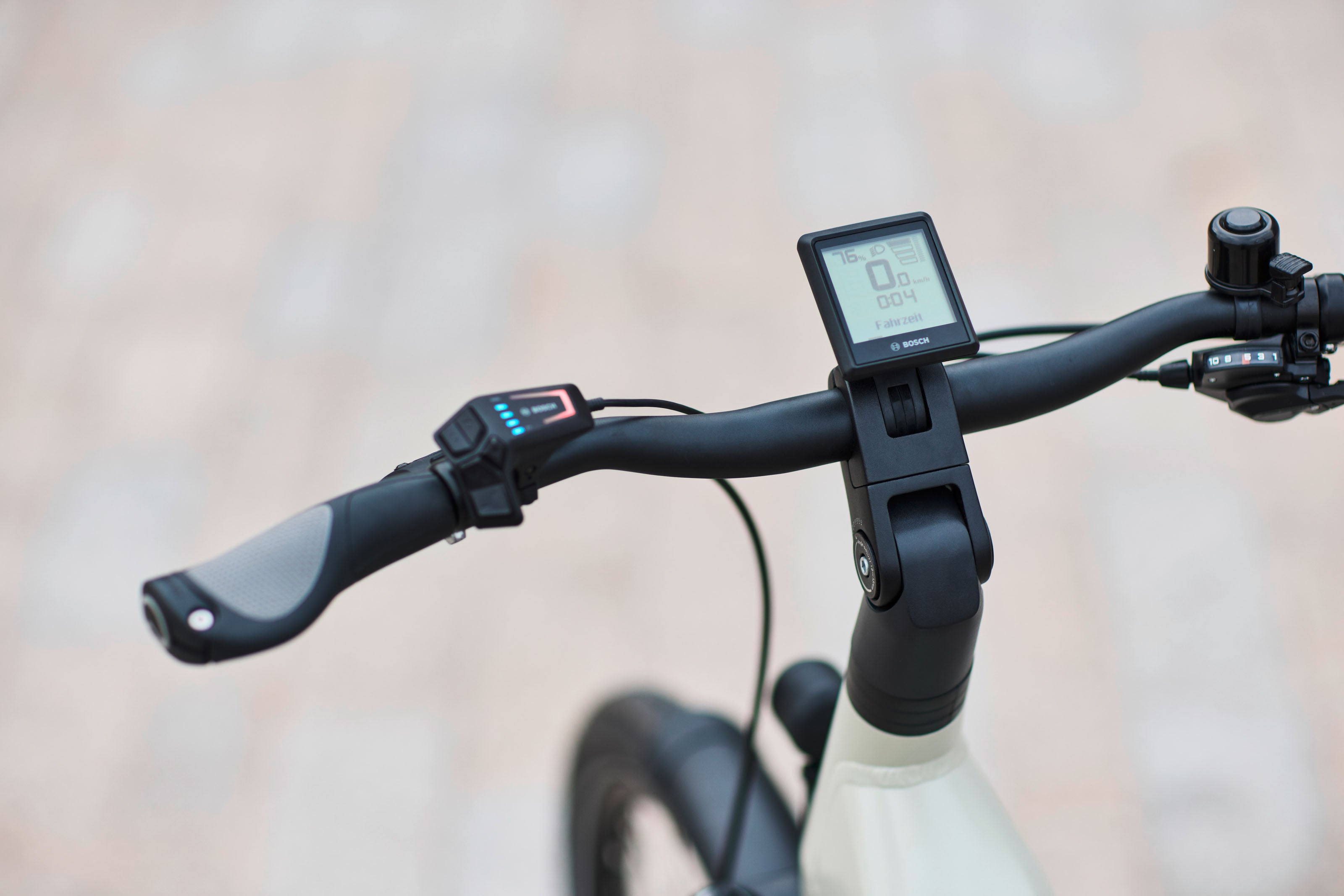 Pegasus Strong EVO 10 Lite grau | 800WH | E-Bike Damen Trekking | 2026 | Kettenschaltung