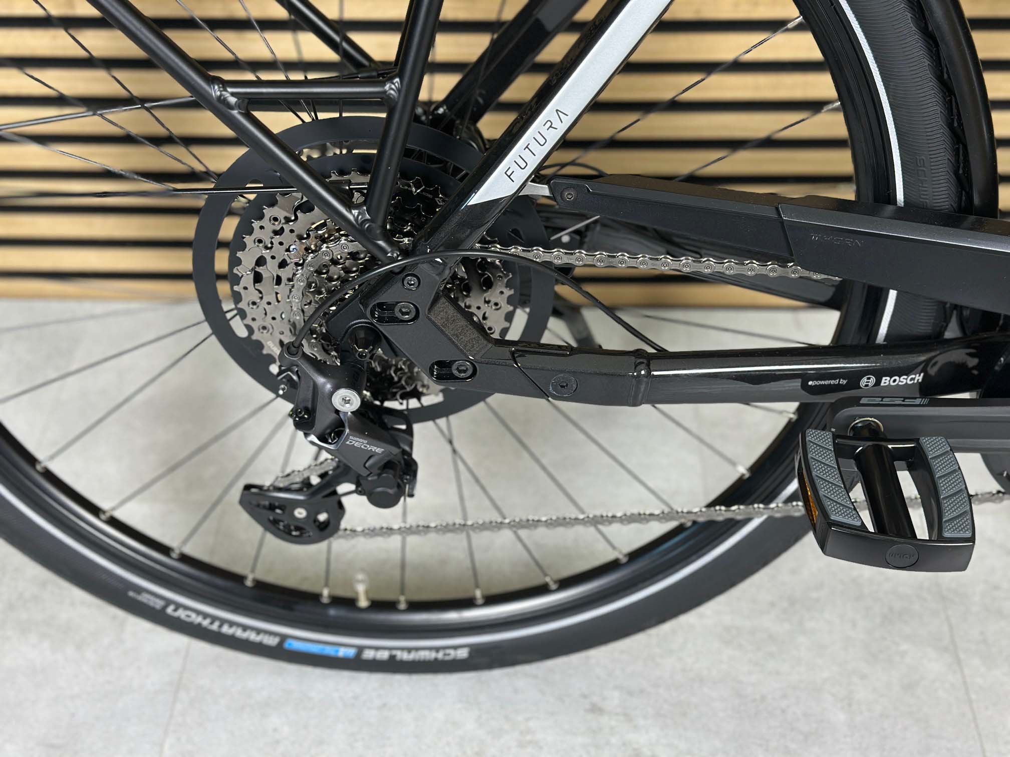 Hercules Futura I-10 schwarz | 625WH | E-Bike Damen Trekking | 2025 | Kettenschaltung