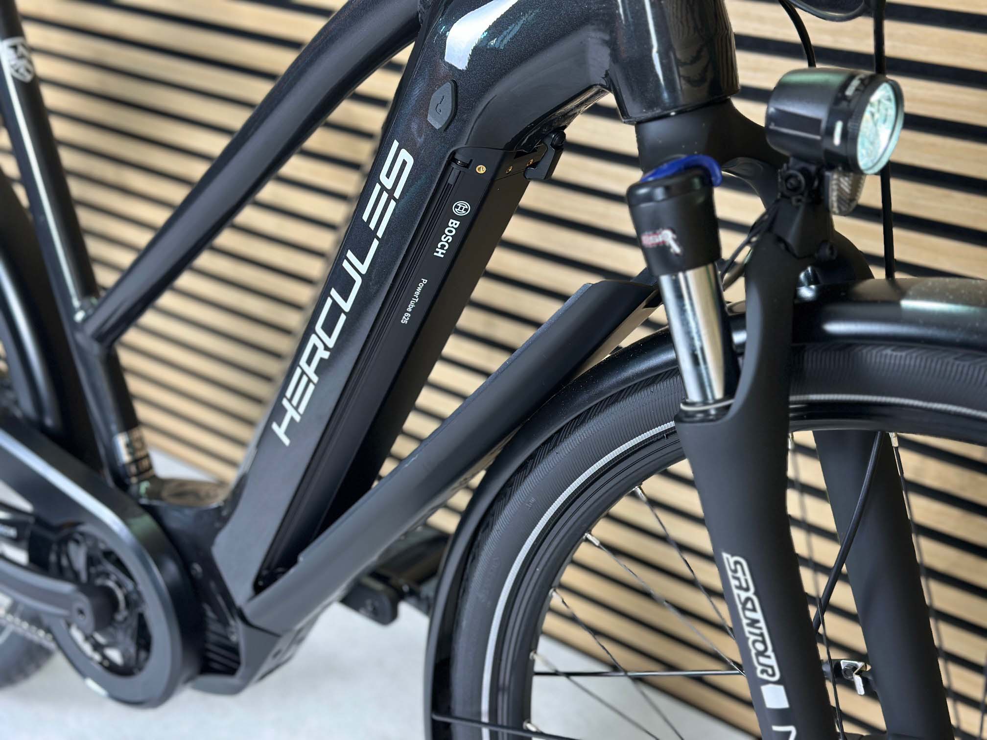 hercules damenfahrrad tiefer einstieg Hercules Futura I-10 schwarz | 625WH | E-Bike Damen Trekking