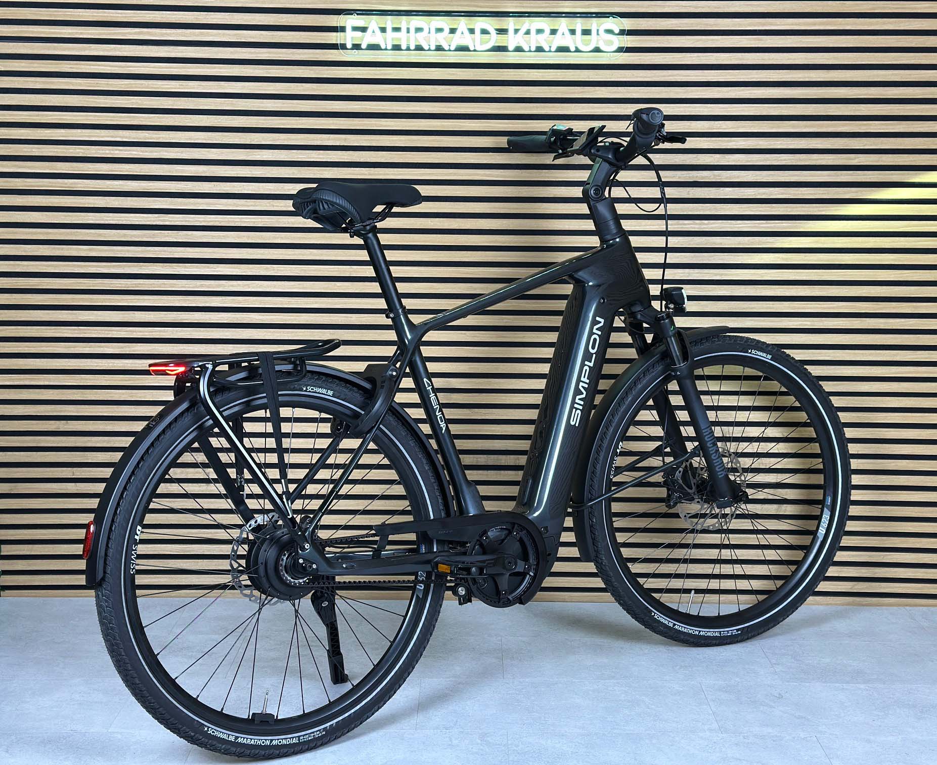 Simplon CHENOA :e grau | 800WH | E-Bike Herren Trekking | 2026 | Enviolo