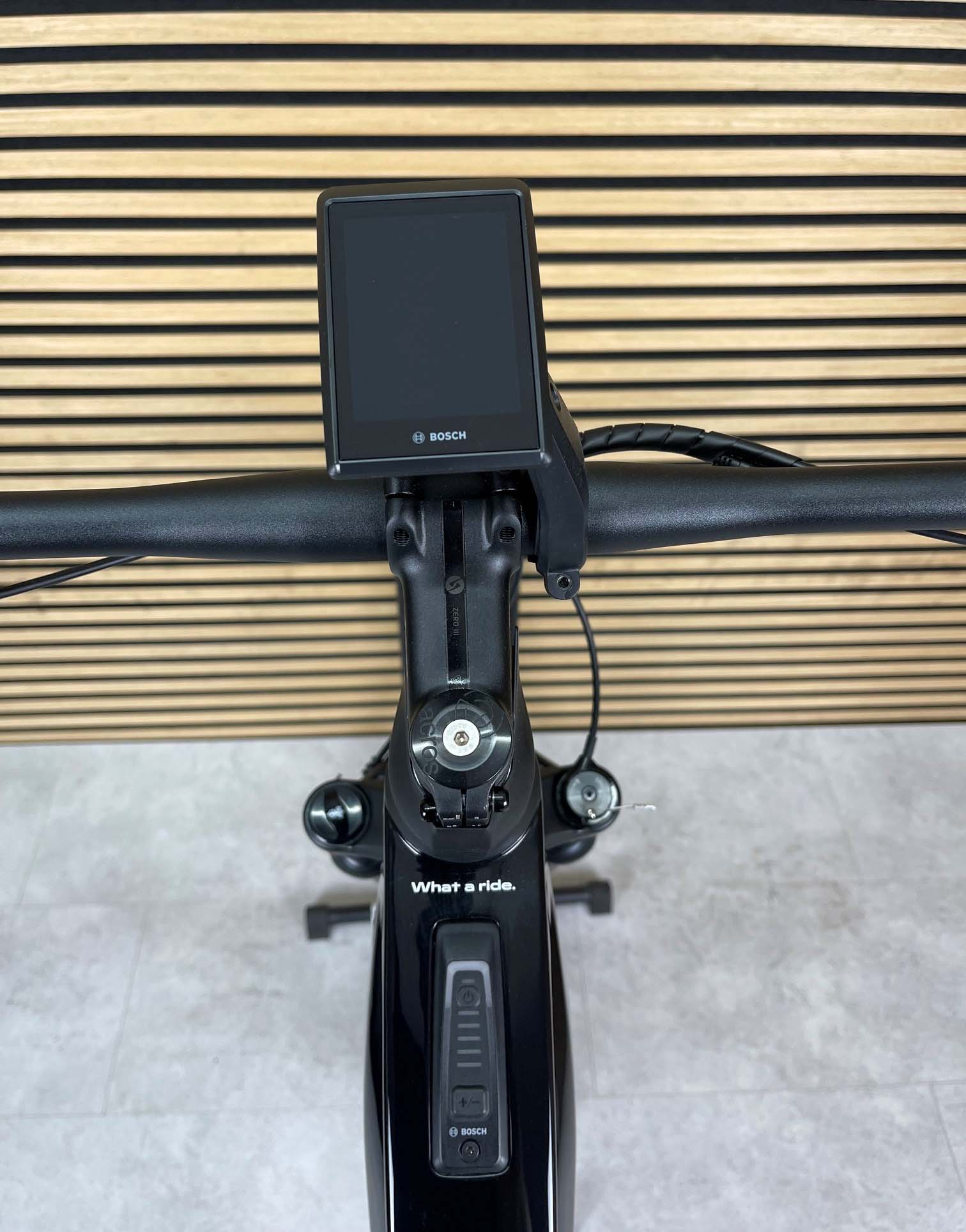 simplon e bike display Simplon SENGO :e schwarz | 800WH | E-Bike Herren Trekking | 2026