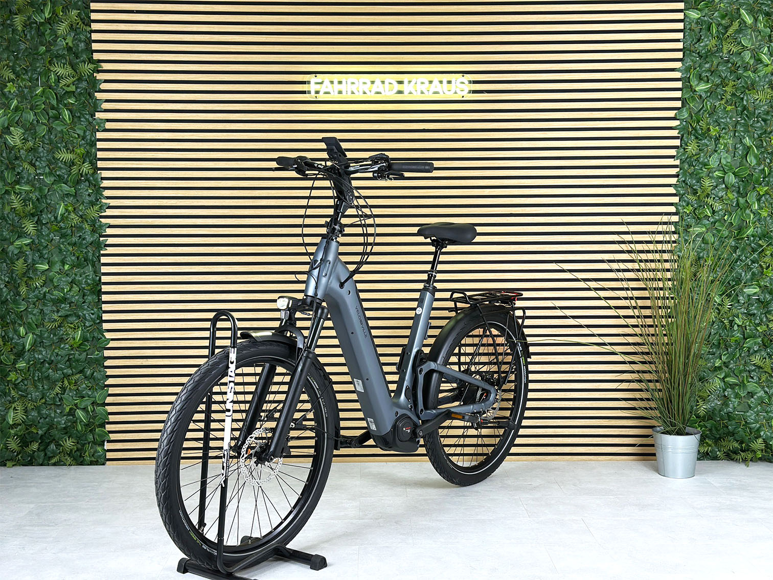 Velo de Ville FEB 990 grau | 800WH | E-Bike Damen Trekking | 2025 | Enviolo