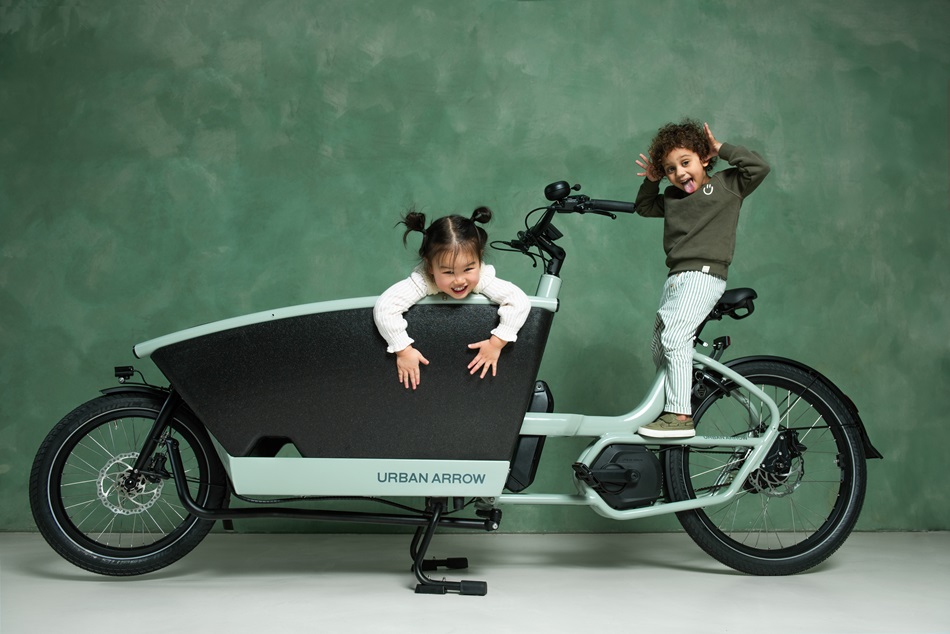 Urban Arrow Family Performance Plus grün | 545WH | E-Lastenrad | 2024 | Automatik