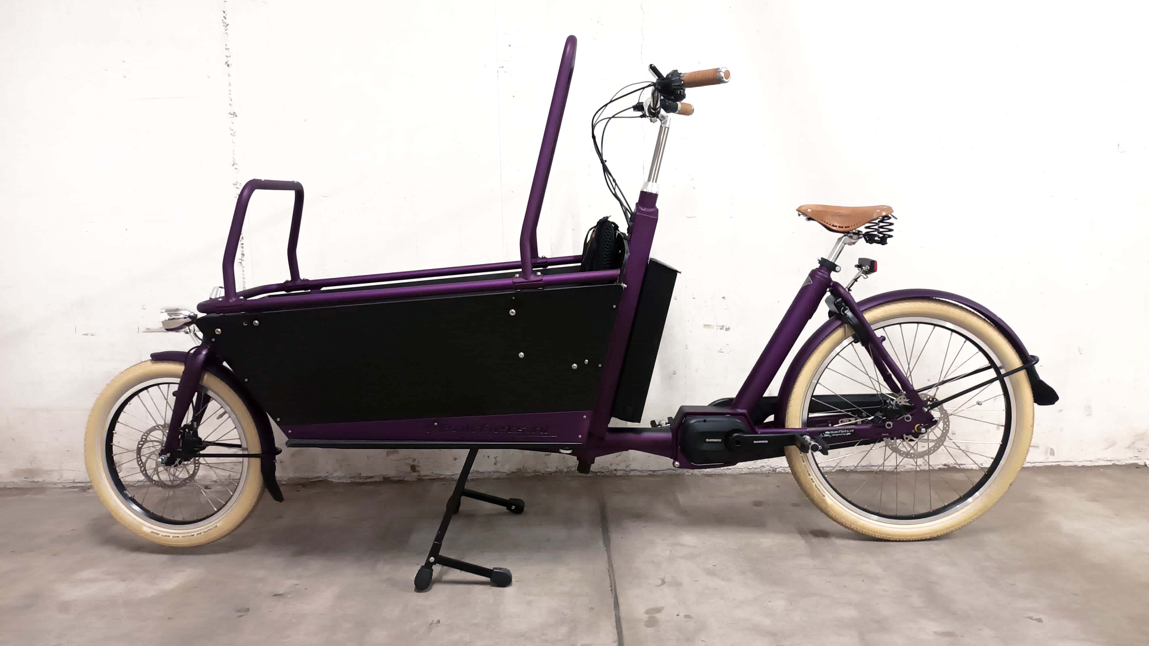 Bakfiets Cargo Long Cruiser Steps lila | 500WH | E-Lastenrad | 2024 | Freilauf-Nabe